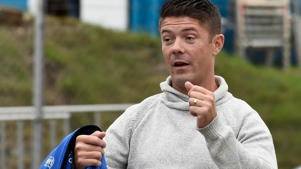 "Kung Ljung" följer också med sitt kära Västervik upp i elitserien.