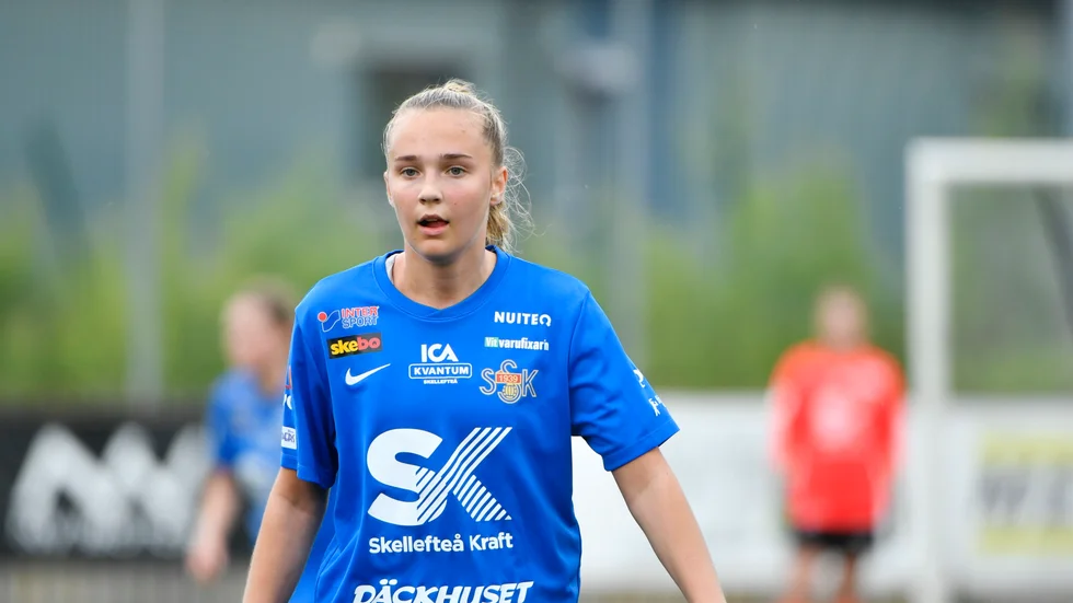 Tindra Dahlqvist har skrivit på för Sunnanå även nästa säsong.