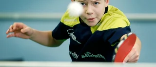 Här drillas supertalangen David Björkryd, 12, från Eskilstuna av landslagsstjärnan