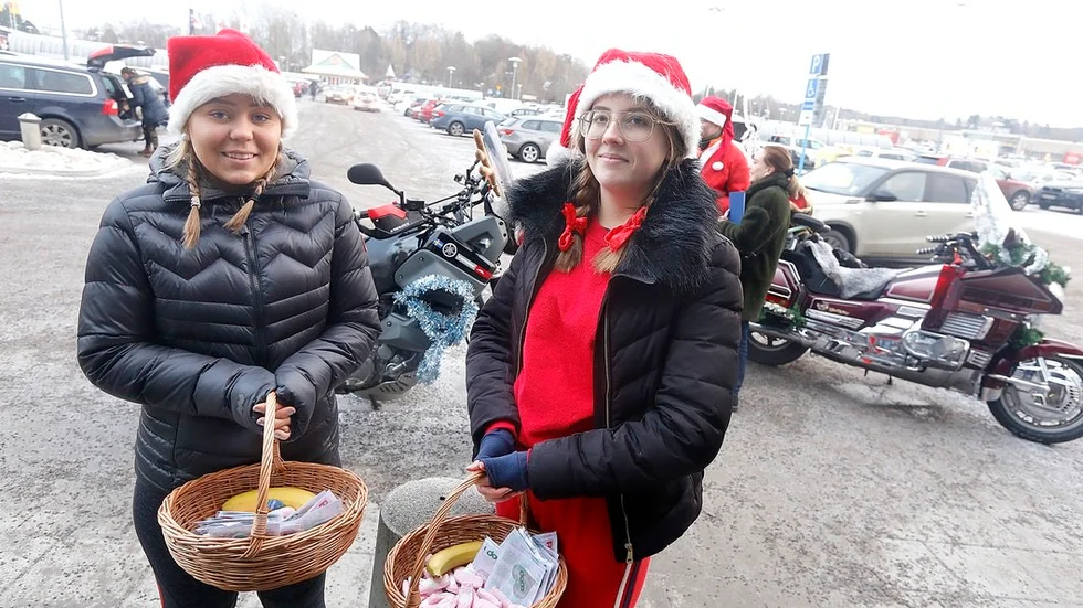 Tomtenissarna Sandra Dyplin och Yolanda Wädel Ottinger-Frick.
