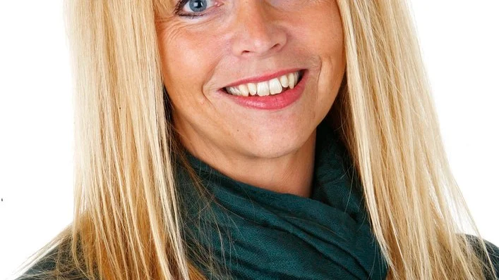 Erika Rydja Sandvik (L) är ledamot och andre vice ordförande i vård- och omsorgsnämnden.