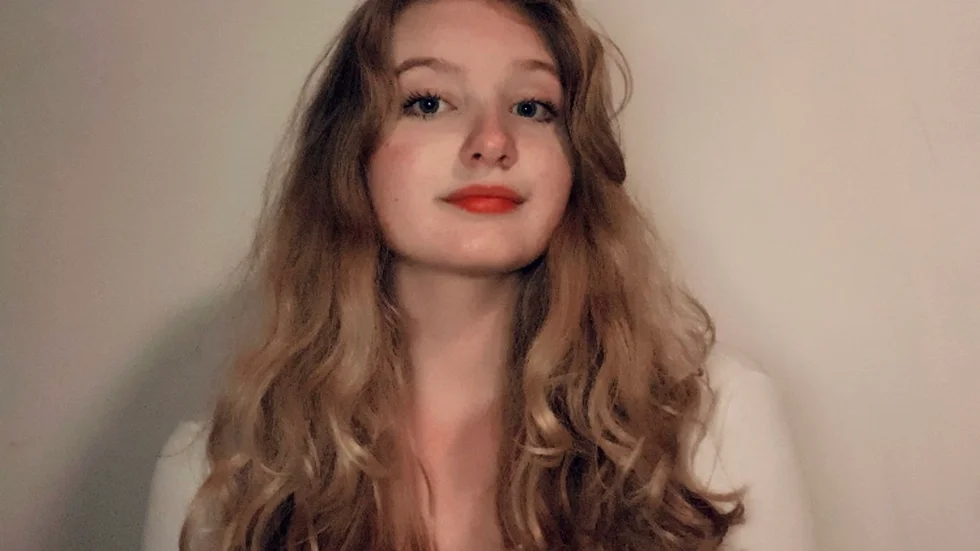 Fiona Lindholm.