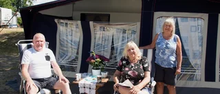 De driver Fiskeboda camping i sommar