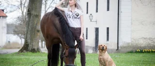 Danielle von Arnold jobbar skift på SSAB – och som modell