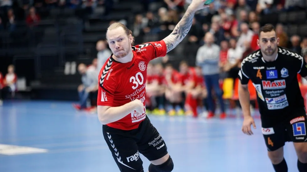 Emil Hansson på väg att skruva?