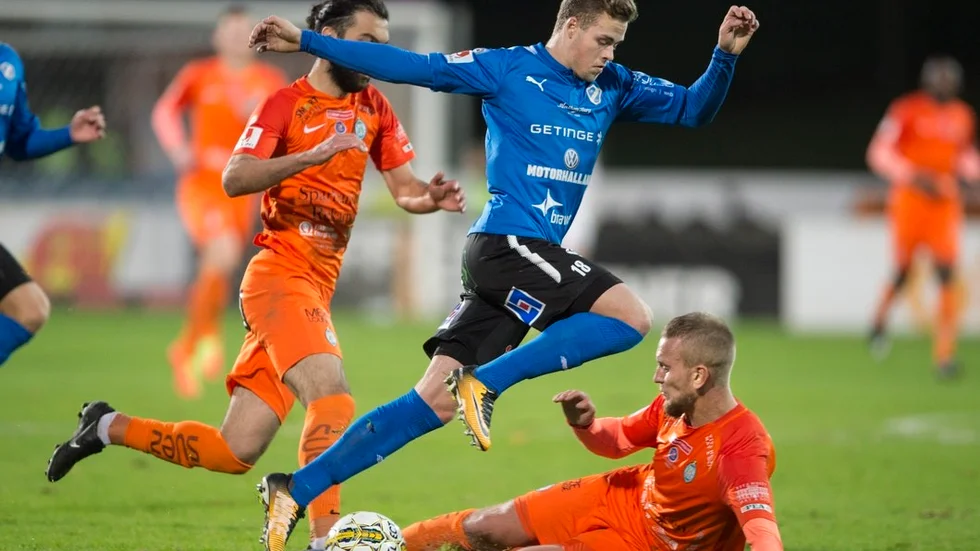 AFC och Halmstad gjorde sällskap upp från Superettan till Allsvenskan 2016, nu gör det även sällskap tillbaka till Superettan.