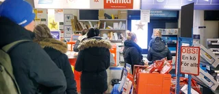 Köer till paketutlämning i Eskilstuna