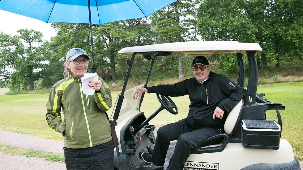 Två av SN-Golfens arrangörer, Yvonne Rigbrandt från SN och Tommy Arwidsson från Jönåkers GK.