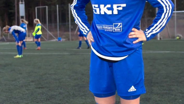 Nina Hultman ser fram emot matchen mot Södersnäckorna på söndag, men varnar för att de är ännu bättre än i fjol då de kom tvåa i division 2 precis efter DFK Värmbol.