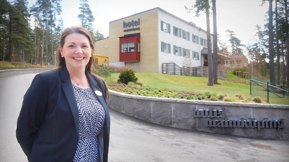 Sofia Andersson är hotelldirektör på Hotel Malmköping som ligger naturskönt på en höjd i Malmköping.