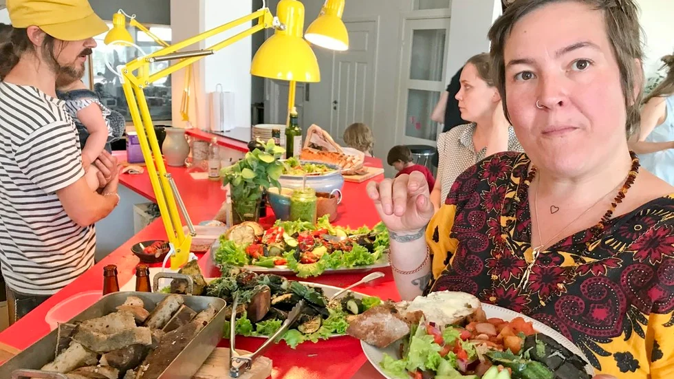 Mamma Karolina Lindström är en av initiativtagarna till Vår lokal. "Vi hoppas bara att fler Gnestabor hittar hit."