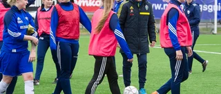 Pia tar över Neils roll för en dag