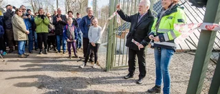 Stor folksamling när ny passage invigdes