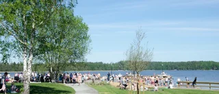 Nu är badplatsen vid Frösjö Strand öppen