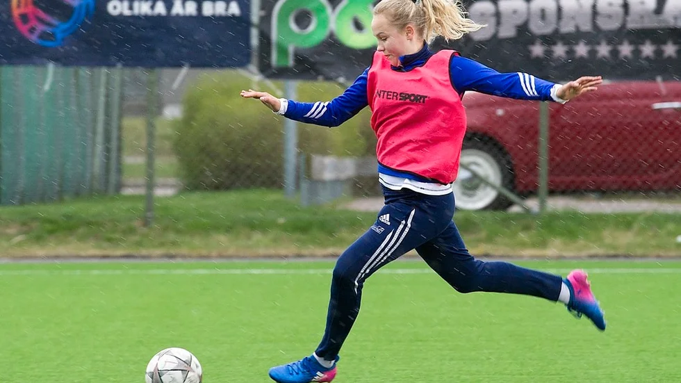 Lisa Flisell på språng – mot landslaget.