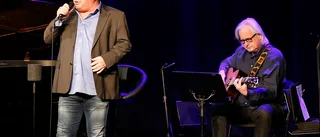 Malmberg kommer långt med nostalgi och självironi