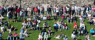 Spräckta skrönor, flaggor och minigolfpremiär på Nationaldagen