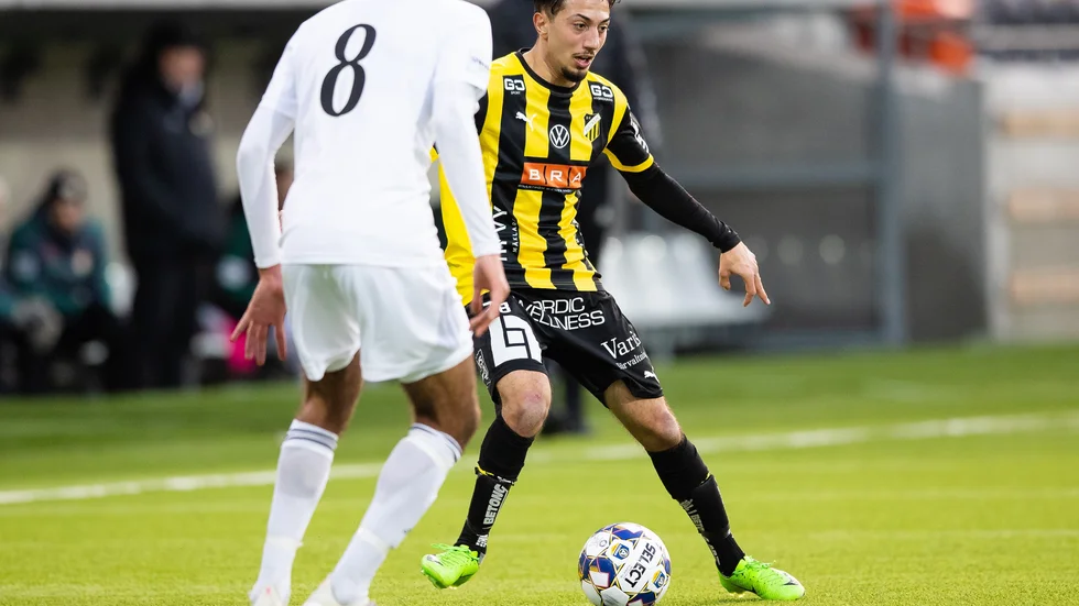 AFC Eskilstuna värvar 21-årige mittfältaren Samir Maarouf från allsvenska Häcken.