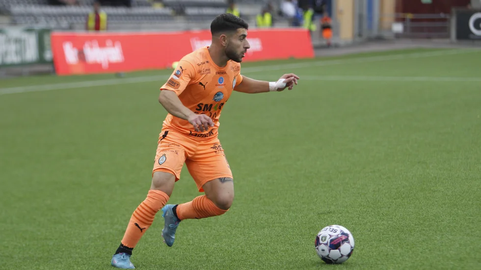 Elfsborg har lagt ett bud på två miljoner kronor för AFC-stjärnan André Alsanati.