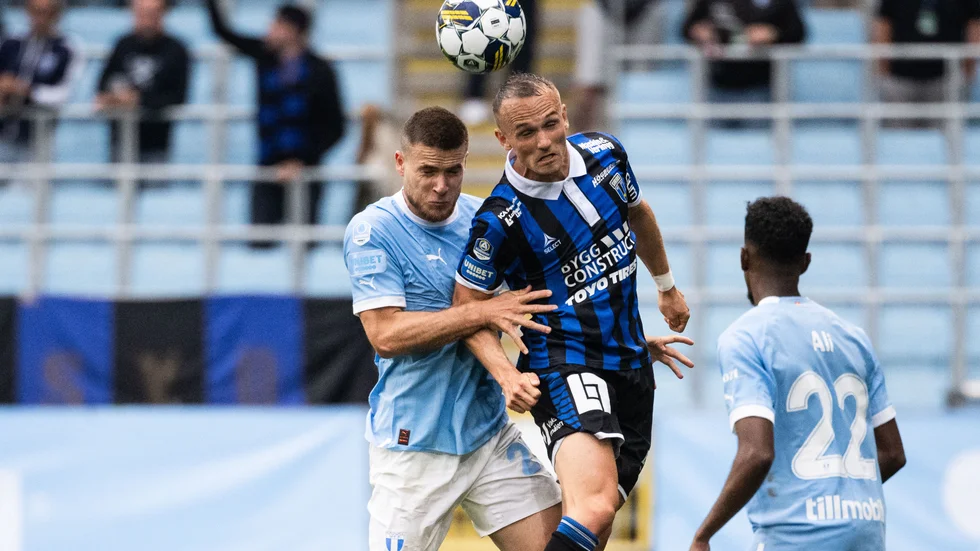 Aron Bjarnasons Sirius ställs mot Västerås i en träningsmatch. 