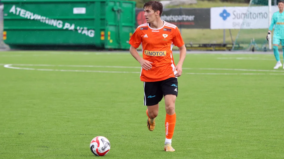 Fritiof Hellichius ser ut att stanna i Norrköping.
