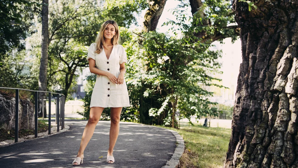 Bianca Ingrosso, programledare och sociala medier-profil, har hamnat i blåsväder och anklagas nu för att tiga still när hennes samarbetspartners använder sig av greenwashing.