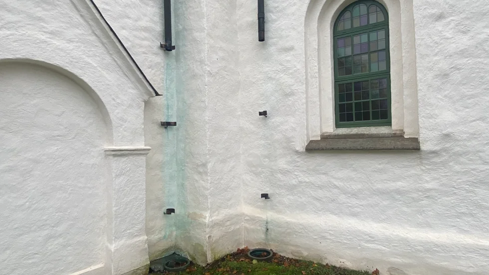 Vinnerstad kyrka är en av flera kyrkor i länet som utsatts för kopparstöld i närtid.