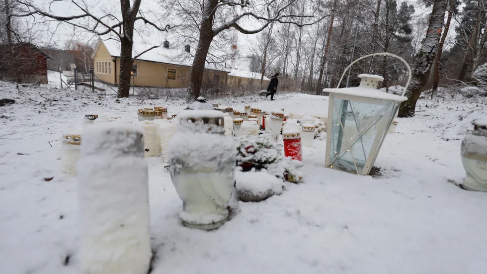 En vuxen yngre man är skäligen misstänkt för mordet på Maria Eriksson.
