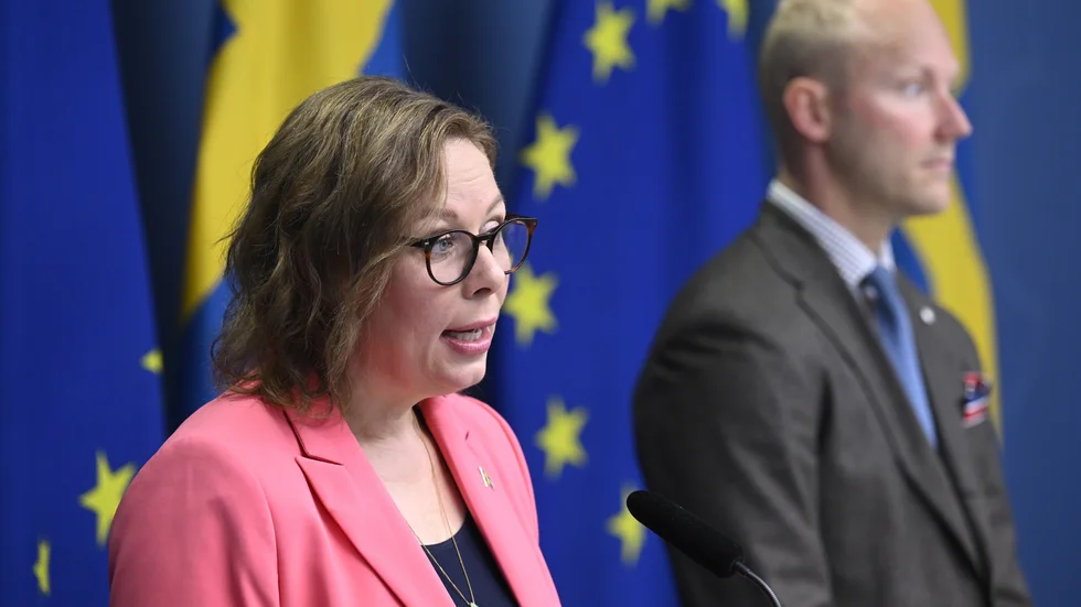 Migrationsminister Maria Malmer Stenergard (M) tillsammans med Ludvig Aspling (SD). Arkivbild.