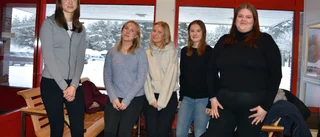 Josefine, 18, drömmer om en framtid som sjuksköterska