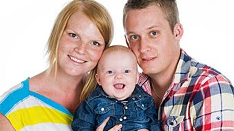 Erik Edlund och Sandra Frykman, Davidsbergsvägen, Västerlösa, fick den 27/4 en son som heter Benjamin. Vikt 2 850 g, längd 50 cm.