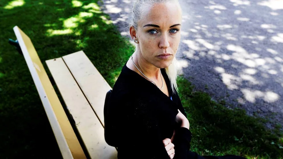 Lindas bror Tom dog av en överdos. Nu berättar hon om broderns liv.
