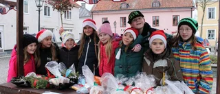 Juliga skyltfönster i Vadstena