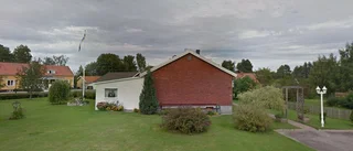 Nya ägare till 60-talshus i Åkers Styckebruk - prislappen: 3 000 000 kronor