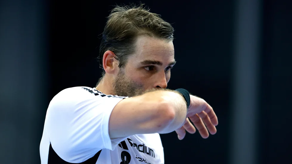 En uppgiven Martin "Marre" Karlsson efter den första perioden mellan Libk och Pixbo under lördagen. Slutresultatet 7-3 till Pixbo var en rejäl missräkning för Libk.