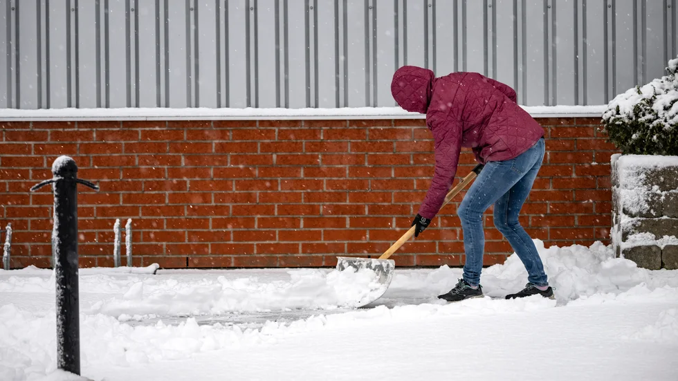 Mer snö väntas och snöskyfflarna kommer till fortsatt användning den närmaste tiden.