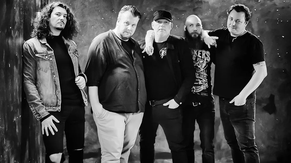 Silviu Lucaci från Black Diamonds utlovar en kväll fylld av högkvalitativ rockmusik för den som besöker Kungens hörna på lördagen.