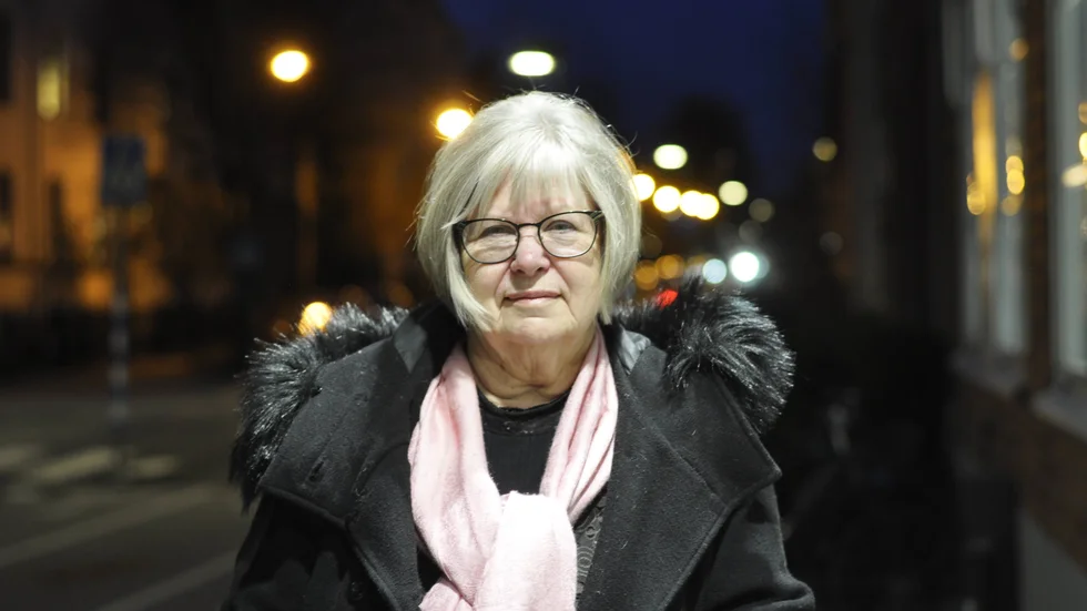 Eila Ulf, styrelsemedlem i Schizofreniförbundet och ordförande i en av lokalföreningarna i Sörmland, "gick i taket" då hon hörde om förslaget att lägga ned Sörmlands ena psykiatriska slutenvårdsenhet. "Jag ser en stor fara i detta", säger hon.