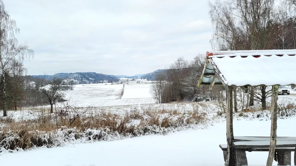 Vy från Ukna, när årets första snötäcke bäddat in dalen. Föreningsmedlemmarna tycker att det vore "märkligt" om politikerna tillät vindkraftverk som skulle påverka riksintresset Uknadalen. 