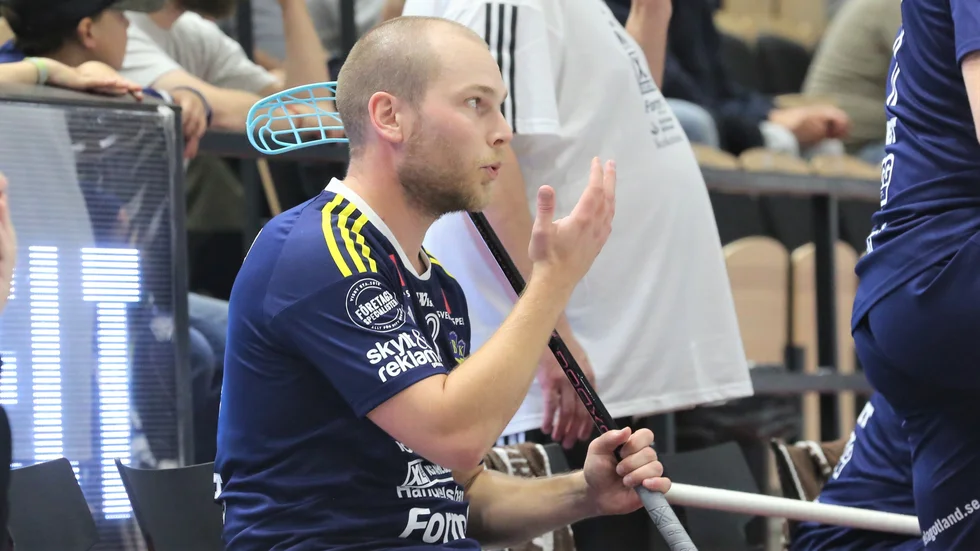Ville Hirvisuo har de senaste matcherna spelat center. 
