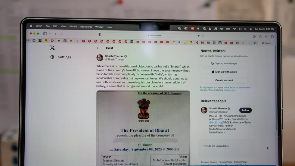 Ett inlägg på X, tidigare Twitter, från den indiske oppositionspolitikern Shashi Tharoor, visar inbjudan där Indien omnämns som Bharat.