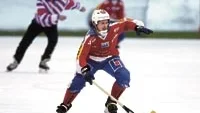 Patrik Jonsson gjorde fyra mål när Tjust Bandy utklassade Team Värmbol/KSK
med 9­2 på Tjustvallen i lördags. Foto: ANDERS STEINER