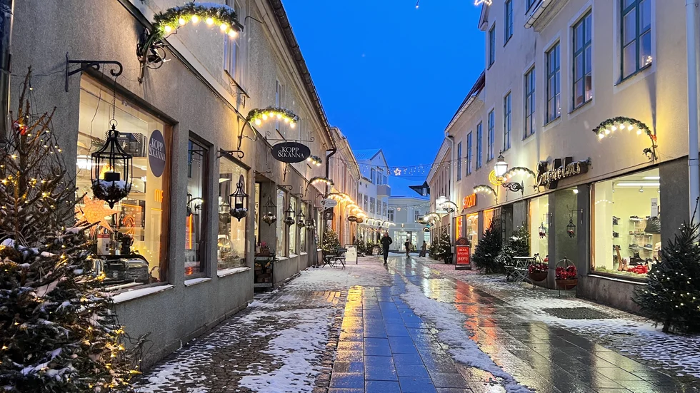 Vadstenas shopping gågata under jultid.
