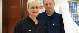 Duo från Luleå gör skulpturen till minne av mördad i Almedalen