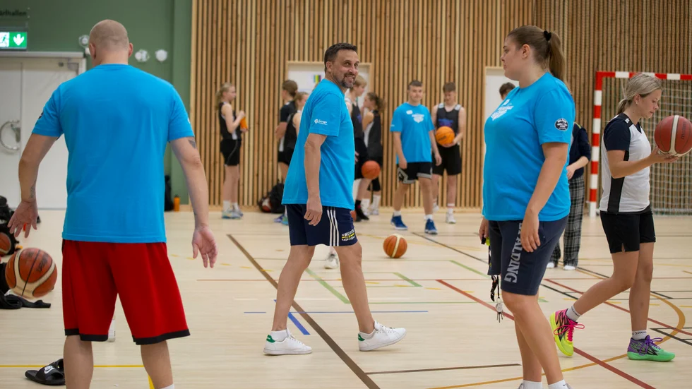 Norrbotten Basketball Camp hålls för första gången i Älvsbyn och intresset bland unga basketspelare från hela Sverige är stort.