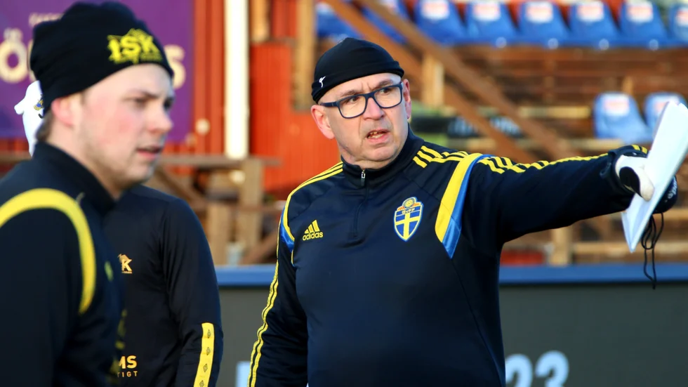 Per-Anders Blind tar över Baik Luleås damlag.