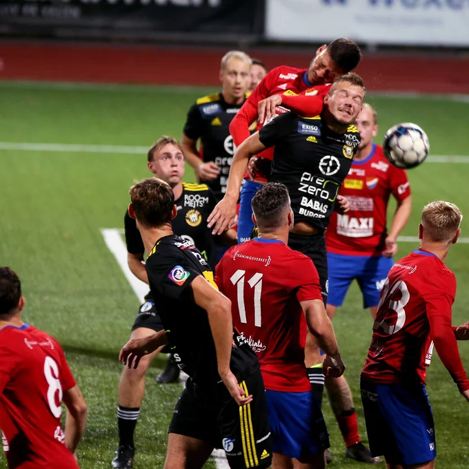 Finalen i Östgötacupen förra säsongen, mellan Boren och Smedby. I det här avsnittet tippar Peter Mildaeus och Erik Winell det här årets finaler. 