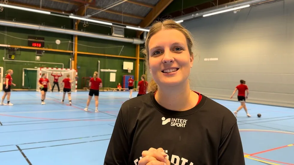 Rebecca Strand, assisterande tränare, dagarna före seriepremiären.