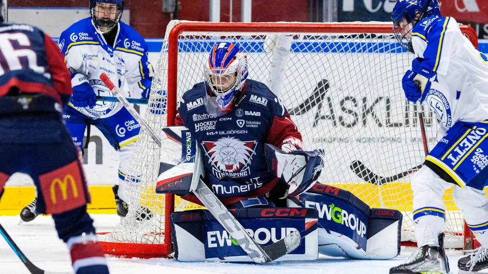 Målvakten Ebba Svensson Träff var den enda LHC-spelaren som klarade godkänt betyg i mötena med Leksand. 