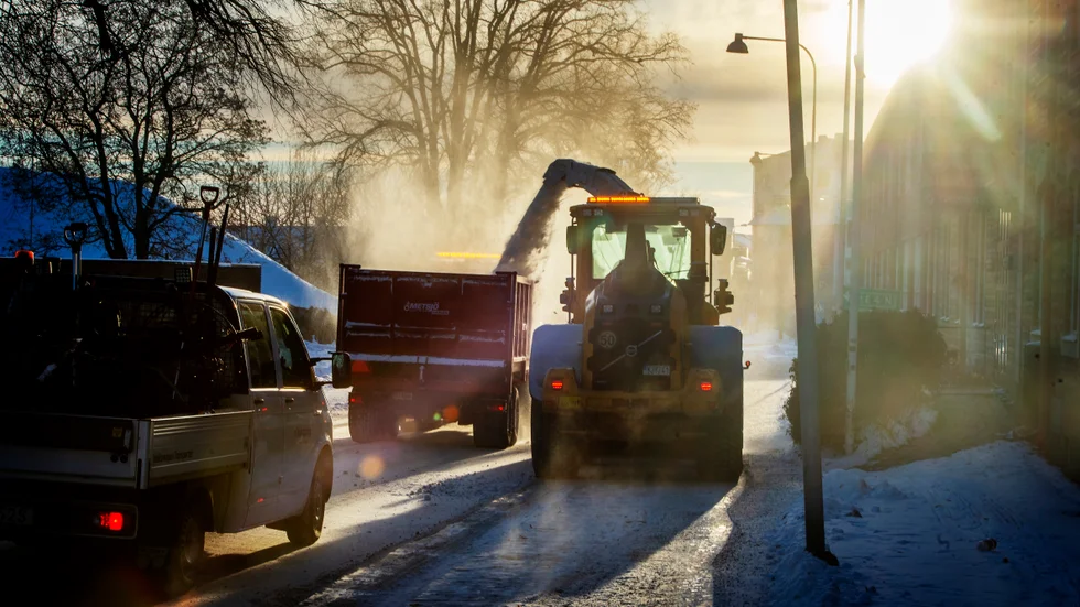 Här försvinner snövallarna från Nyköpings gator.